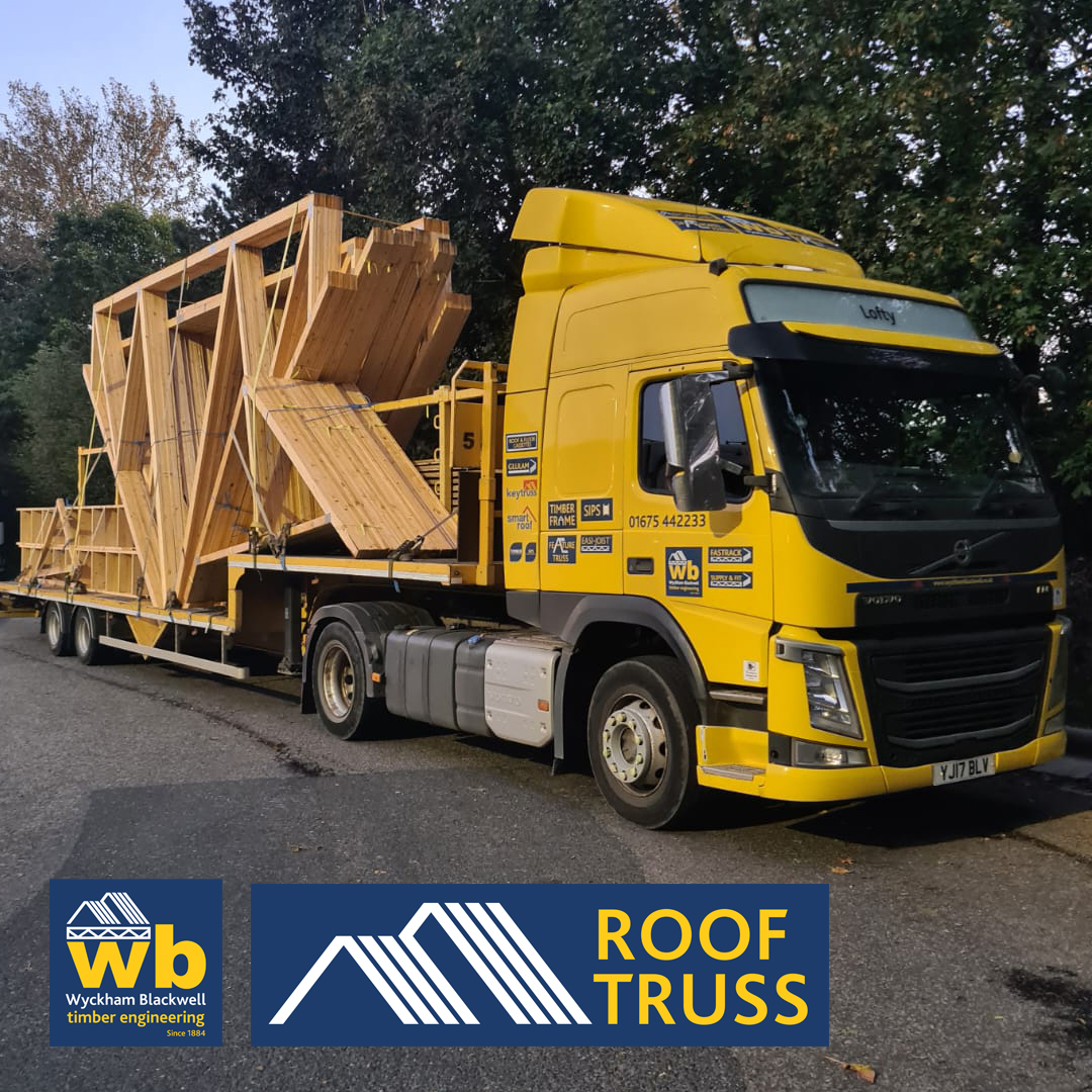 Lorry with a WB Roof Truss