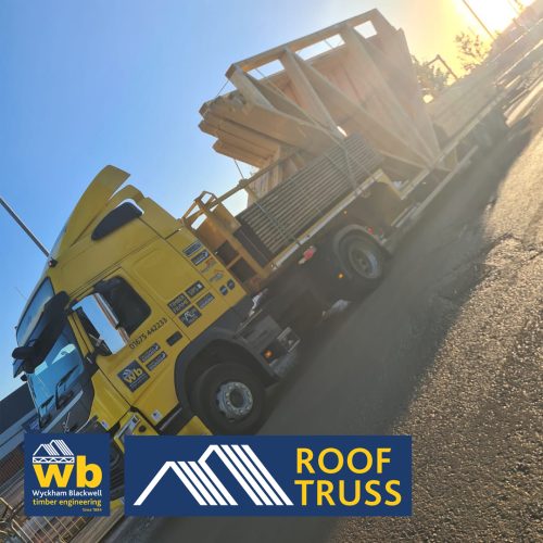 Lorry with a WB Roof Truss